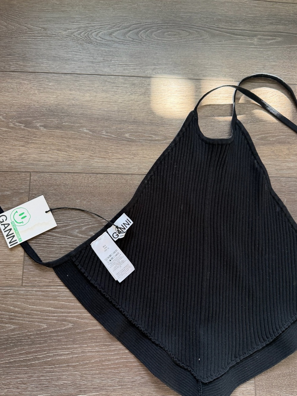 Ganni Women's Black Crop-top
Size XL